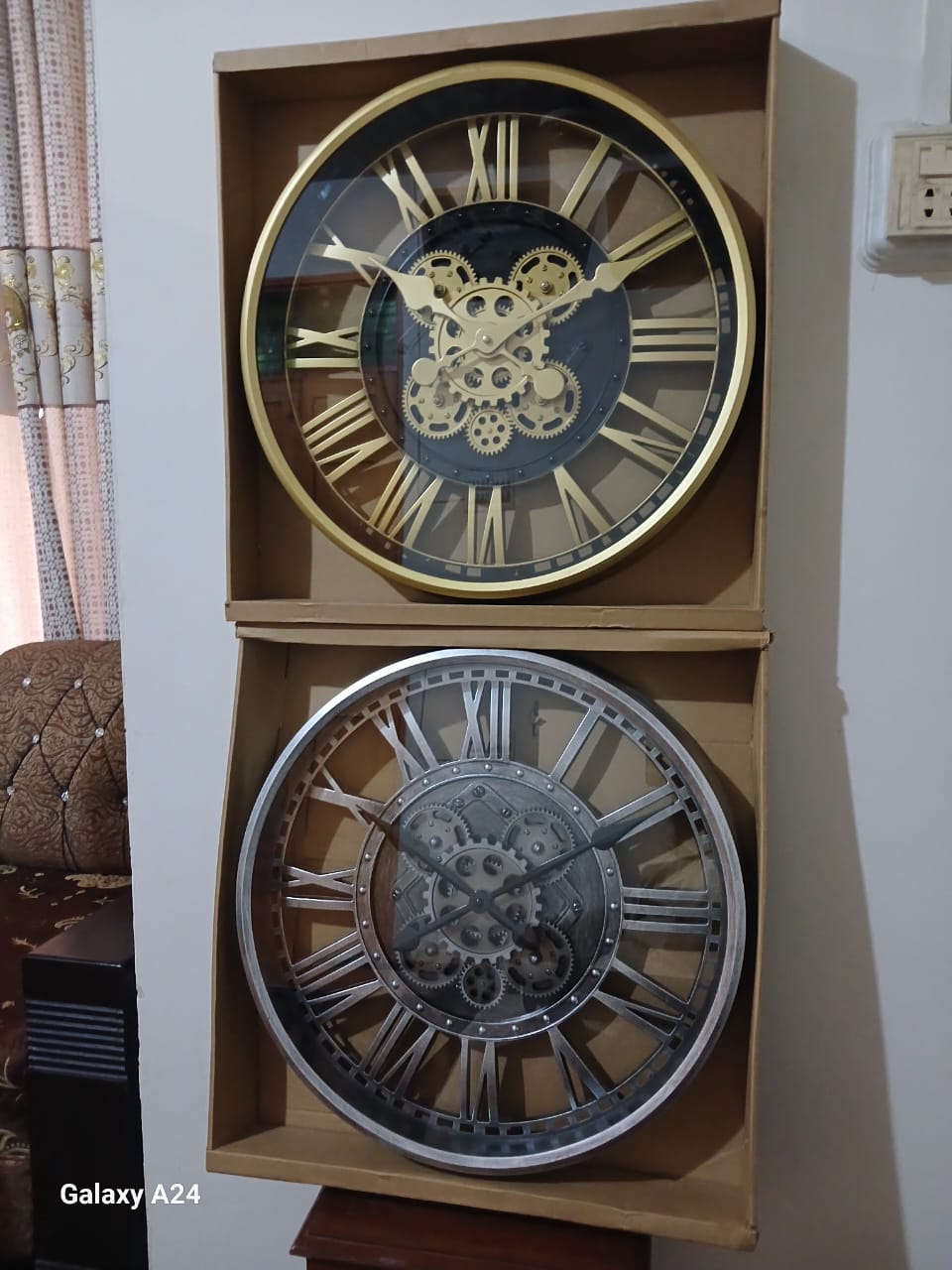 Gear Wall Clock With Moving Gears